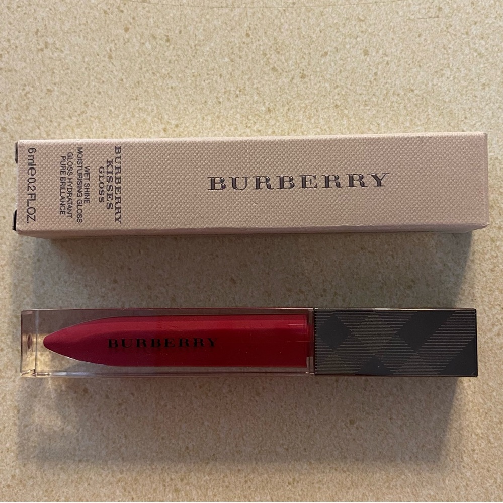 Burberry Kisses Lip Gloss Plum Pink 97 💖